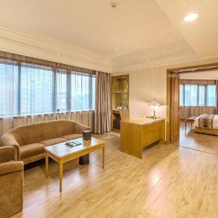 דונגגואן Hotel Silverland מראה חיצוני תמונה