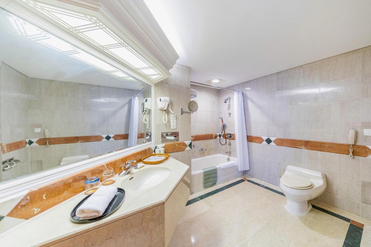 דונגגואן Hotel Silverland מראה חיצוני תמונה