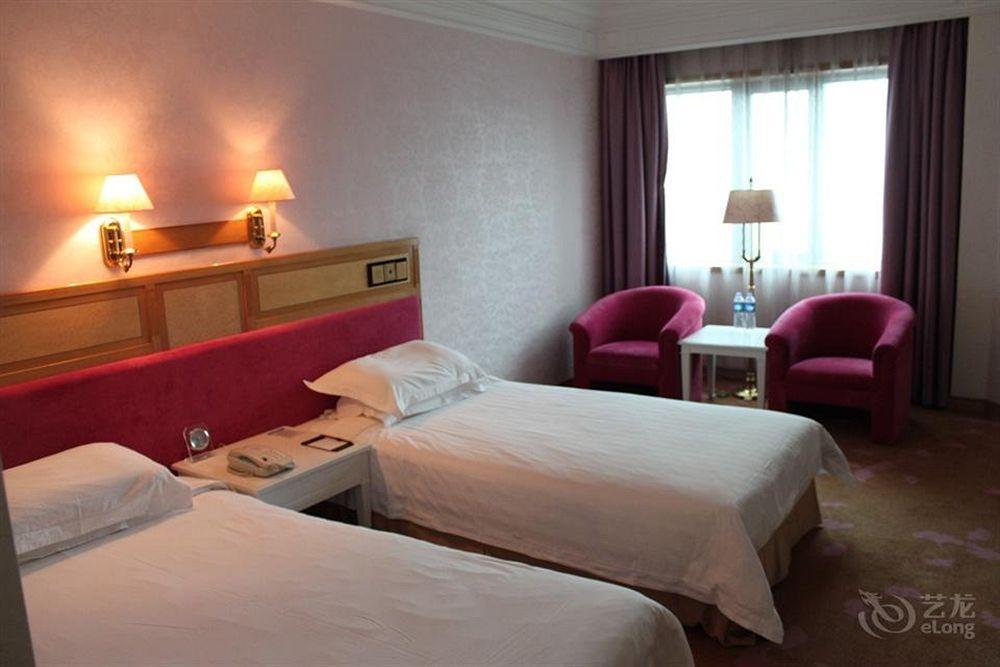 דונגגואן Hotel Silverland מראה חיצוני תמונה